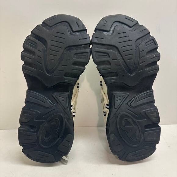 VERY GOOD Axel Arigato Marathon Runner Platform Sneaker 40.33075 Cream/Black 7 - Picture 11 of 13